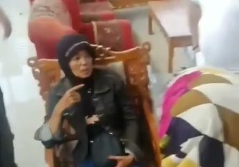 Sedang Asyik Tidur, Ibu Ini Terbangun dengar Suara Misterius dari Kolong Tempat Tidur, Ternyata Ada Sosok Misterius Ini!