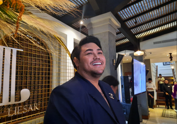 Habiskan Pergantian Tahun di Italia, Ivan Gunawan Tetap Bekerja untuk Proyek Fashion Hari Raya Tahun 2020