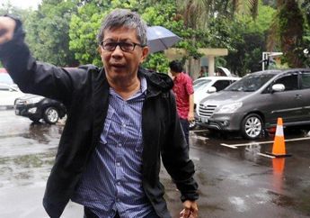 Soroti Kemampuan Jokowi yang Bikin Indonesia Melempem di Dunia, Rocky Gerung Tertawa Saat Jawab Isu Panas Pergantian Wapres: Saudara Terlalu Cerdik...