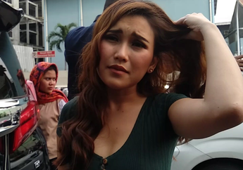 Kebanjiran Job Akhir Tahun, Ayu Ting Ting: Pengin Kumpul Bareng Keluarga, Beli Kembang Api yang Banyak!