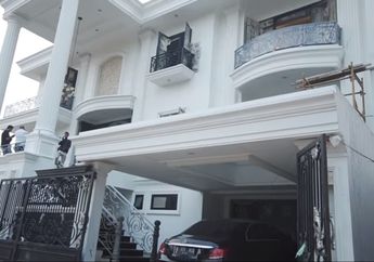 Sneak Peek Rumah Mewah Prilly Latuconsina, Ada Kolam Renang & Lemari Mewah!