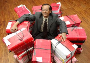 Dilantik Jokowi Sebagai Anggota Dewan Pengawas KPK, Mantan Hakim Agung Ini Kerap Bikin Koruptor Pipis di Celana. Dia Pun Batal Pensiun Sembari Angon Kambing di Kampung