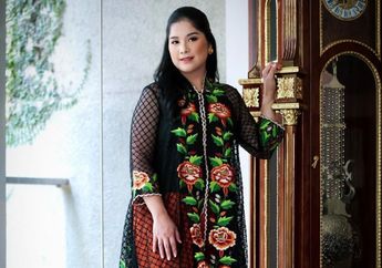 Heboh Annisa Pohan Cuci Piring di Dapur, Lihat Penampilannya yang Jadi Sorotan