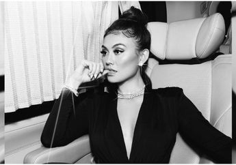 Tanpa Gembar-gembor, Agnez Mo Tunjukkan Hasil Kerja Keras Melalui Segudang Piala Sekaligus Tulis Kata-kata Menohok Bagi Mereka yang Hobi Jual Sensasi, Netizen: Artis Kebanggaan Indonesia