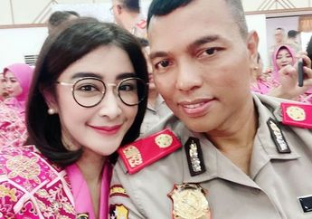 Berhasil Gaet Hati Seorang Perwira Polisi, Rahasia Kecantikan Uut Permatasari Akhirnya Terbongkar, Ternyata Sosok Ini yang Warisi Paras Menawannya Hingga Bikin Banyak Pria Klepek-klepek