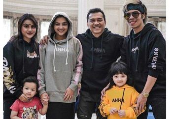 Dikabarkan Pacaran Dengan Atta Halilintar, Aurel Hermansyah Ngebet Ingin Menikah Sampai Buat Ashanty Menangis Terisak: Aku Belum Siap, Enggak Ikhlas!