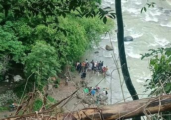 Di Antara Korban Terus Bertambah, Bus yang Nyungsep ke Jurang Nan Dalam Ini Bikin Nenek Berjibaku di Sungai Demi Selamatkan Sang Cucu