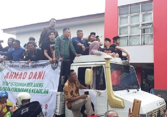 Heboh dan Nggak Biasa, Ahmad Dhani Bebas Dari Lapas Cipinang Dijemput Pakai Mercy Komando