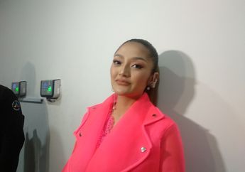 Siti Badriah Hindari Pakaian Lengan Pendek Tiap Manggung, Tutupi Apa nih?