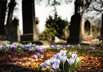 Pernah Mimpi Ziarah Kubur, Ternyata Begini Tafsir Mimpinya...