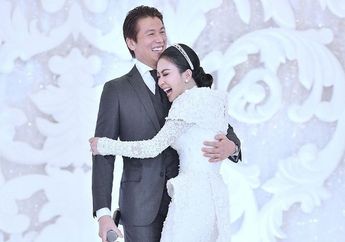 Diterawang Hidupnya dengan Syahrini Bakal Berantakan di Tahun 2020, Reino Barack Malah Puji Setinggi Langit Sang Istri Gara-gara Ini: Cuma Kepentingan Pencitraan di Depan Kamera?