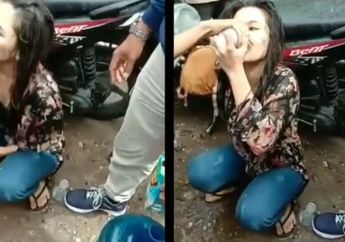 Viral Video Remaja Perempuan Asyik Beroget di Pinggir Jalan Disiram Warga dengan Air Parit hingga Basah Kuyup, Polisi Beri Penjelasan Ini