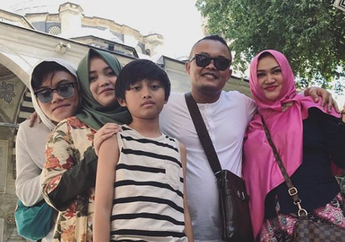 Selalu Ingat Hal Ini dari Sosok Lina, Sule Ternyata Masih Pajang Foto Mantan Istri di Dalam Rumahnya: Saya Tidak Akan Melupakan, Biarkan Saja Dia di Sana