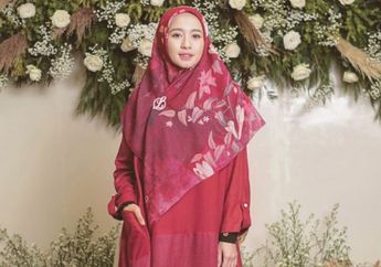 Biasa Pakai Gamis, Lihat Fashion Hijab Vintage ala Laudya Cynthia Bella Padukan Celana Kulot