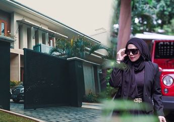 8 Fakta Soal Rumah Mewah Sarita Abdul Mukti yang Dijual Karena Mendadak Bangkrut! Kok Masih Ada Foto Suami Jennifer Dunn?