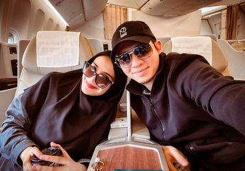 Irwansyah Siapkan Beragam Kejutan hingga Pesan Kamar Hotel dengan Pemandangan Terbaik Selama di Madinah, Zaskia Sungkar Gemas: Kamu Tuh Jarang-jarang Sweet Loh!