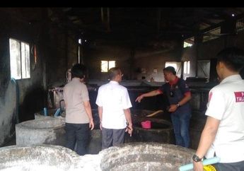 MENJIJIKAN! Pabrik Soun Cap Ayam Sengaja Rendam Soun dalam Air Kaporit Selama 3 Hari Hanya demi Hasilnya Efek Ini