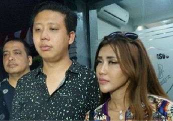 Kembali Telan Pil Pahit Pasca Alami Pecah Pembuluh Darah, Rey Utami Kini Ditinggal Kuasa Hukumnya Tepat Sehari Setelah Sidang!