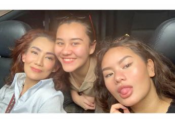Intip Gaya Kompak 2 Anak Reza Artamevia, Zahwa & Aaliyah Massaid Bareng Sang Mama Saat Pemotretan!