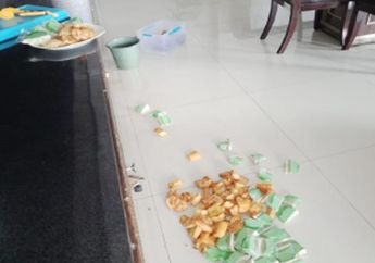 Anggota DPRP Ini Banjir Hujatan Setelah Lempar Ubi Goreng ke Lantai Karena Tak Sesuai Selera, 'Ubinya Itu Seperti Karet Susah Dikunyah'