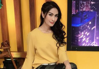 Bak Gadis ABG, Pedangdut Iis Dahlia Tampil Pede Kenakan Hot Pants yang Curi Perhatian