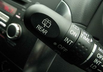 Hujan Penting Banget Nyalakan Wiper Mobil, Ini Fungsi Kode di Tuasnya