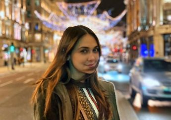 Kini Diisukan Kembali Dekat dengan Pria Jepang, Siapa Sangka Dulu Luna Maya Menangis Sesenggukan Minta Maaf dan Doakan Keluarga Reino Barack