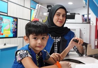 Sakit Hati Lihat Ibunya Dipermalukan Galih Ginanjar, Anak Sulung Fairuz A Rafiq Nangis Jejeritan Sambil Lakban Foto Ayah Kandung Sendiri: Aku Benci Banget, Dia Udah Bikin Mami Aku Malu!