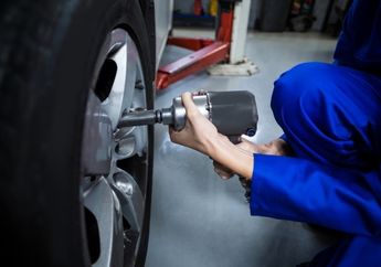 Hindari Kecelakaan! Simak 5 Tips Sederhana untuk Merawat Kesehatan Ban Mobil Ladies
