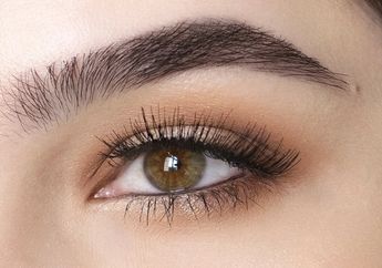 Alis Tampak Natural, 3 Pensil Alis Lokal Terbaru Ini Patut Kita Coba!