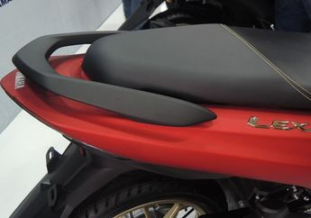 Boncenger Nggak Boleh Pegangan Behel Motor, Ternyata Ini Alasannya