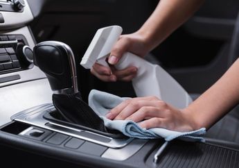 Selamat Tinggal Bau Tak Sedap! Coba Beberapa Cara Ini Yuk Ladies untuk Menjaga Kualitas Udara di Dalam Mobil