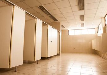 9 Alasan Kebanyakan Toilet Umum Memiliki Pintu dengan Celah di Bagian Bawah, Salah Satunya Demi Faktor Keamanan!