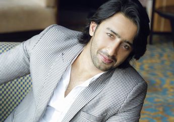 Biasa Tampil Maskulin, Shaheer Sheikh Tiba-tiba Iseng Dandan Cantik Pakai Kerudung Ala Wanita India, Fans Tertawa Ngakak