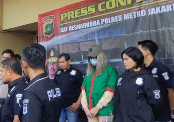 Telah Resmi Ditetapkan Sebagai Tersangka, Lucinta Luna Sempat Bikin Polisi Terbahak Saat Ditanya Media Soal Jenis Kelaminnya