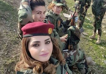 Gigit Hewan Liar Hidup-hidup dengan Gigi Kuat Mereka, Begini Aksi Pasukan Wanita Mematikan yang Ditakuti ISIS saat Rayakan Kelulusan dari Kamp Pelatihan
