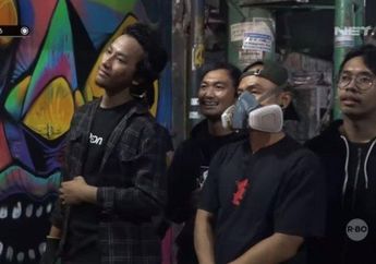 Kepergok Corat-coret Pintu Toko di Malam Hari, Polisi 86 NET TV Geram hingga Tegur Pria Bermasker yang Ternyata Bukan Orang Sembarangan!
