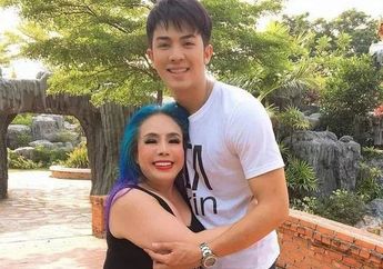 Mengaku Mampu Berhubungan Intim Hingga 28 Kali Sehari, Wanita Paruh Baya Ini Berhasil Pikat 14 Pria Berondong untuk Menikahinya, Profesinya Bikin Tercengang!
