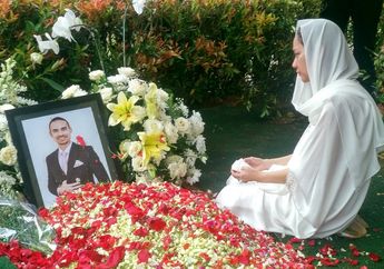 Sampai Akhir Hayat Ingin Berada di Sisi sang Suami, BCL Pesan Tempat Semi Private di Samping Makam Ashraf Sinclair, Pihak San Diego Hills: Beliau Gak Mau Single, Maunya Berdampingan...