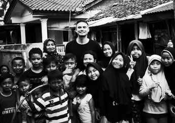 Diam-diam Jadi Donatur Tetap Bagi Anak Yatim di Panti Asuhan Selama 4 Tahun Lamanya, Ashraf Sinclair Justru Tolak Namanya Dipublikasikan: Ini Amal Saya, Ini Kebaikan Saya, Enggak Perlu Diketahui Banyak Orang