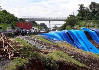 Biar Nggak Bikin Macet, Kakorlantas Polri Himbau Pengguna Tol Tidak Lakukan Ini di Lokasi Longsor Tol Cipularang