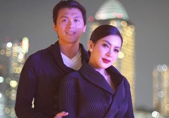 Tak Lepas High Heels Saat Melayat ke Rumah BCL, Syahrini dapat Sindiran Pedas dari Feni Rose, 'Kalau Nyeker Masuk Angin'