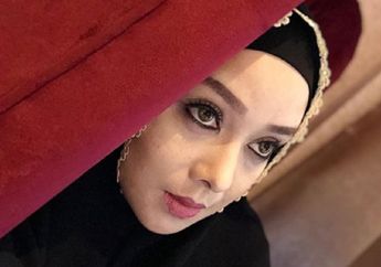 Miliki Wajah Bak Kembar dengan Syahrini, Artis Cantik Ini Diam-diam Akan Segera Menikah Usai Alami Pahitnya 8 Tahun Menjanda 'Sudah Nyaman'