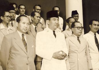 Tengok Kembali Sejarah Pemerintahan, Momen Pengusiran Soekarno Presiden Indonesia Pertama Tersebut Membawa Benda Rahasia yang Sampai Dibungkus Kertas Agar Soeharto Tak Tahu, Apa Itu?