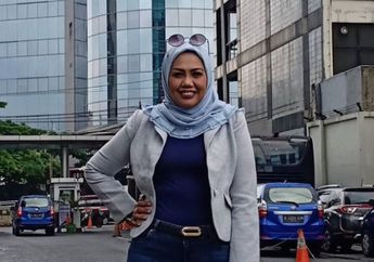 Terseret Kasus Arisan Bodong Hingga Dijemput Polisi di Tempat Kerja, Elly Sugigi Hadapi dengan Berani: Saya Bukan Pengecut!