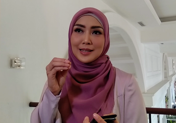 Rambah Bisnis Fesyen Busana Muslim Pasca Berhijrah, Fenita Arie: Sejauh Ini Memuaskan