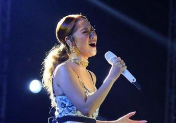 Kembali Manggung Setelah Hampir Dua Pekan Ditinggal Ashraf Sinclair Pergi untuk Selamanya, Tangis Bunga Citra Lestari Pecah saat Nyanyikan Lagu Karena Ku Cinta Kau
