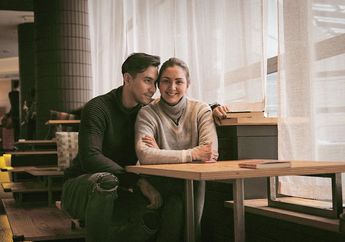Sempat Dituding Selingkuh hingga Kena Isu Hamil Duluan, Donna Agnesia Pamer Kemesraan Sembari Dicium Suami, Darius: Doa dan Restunya Selalu Memberi Semangat