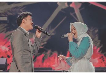 Nyanyi Bareng, Begini Kecenya Gaya Kompak Putri Delina & Rizky Febian!