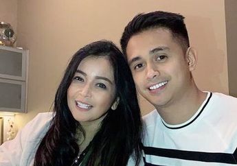 Taklukkan Hati Berondong Beda 17 Tahun, Rumah Mewah Jennifer Jill Jadi Sorotan Sampai Dapurnya Bikin Shock!